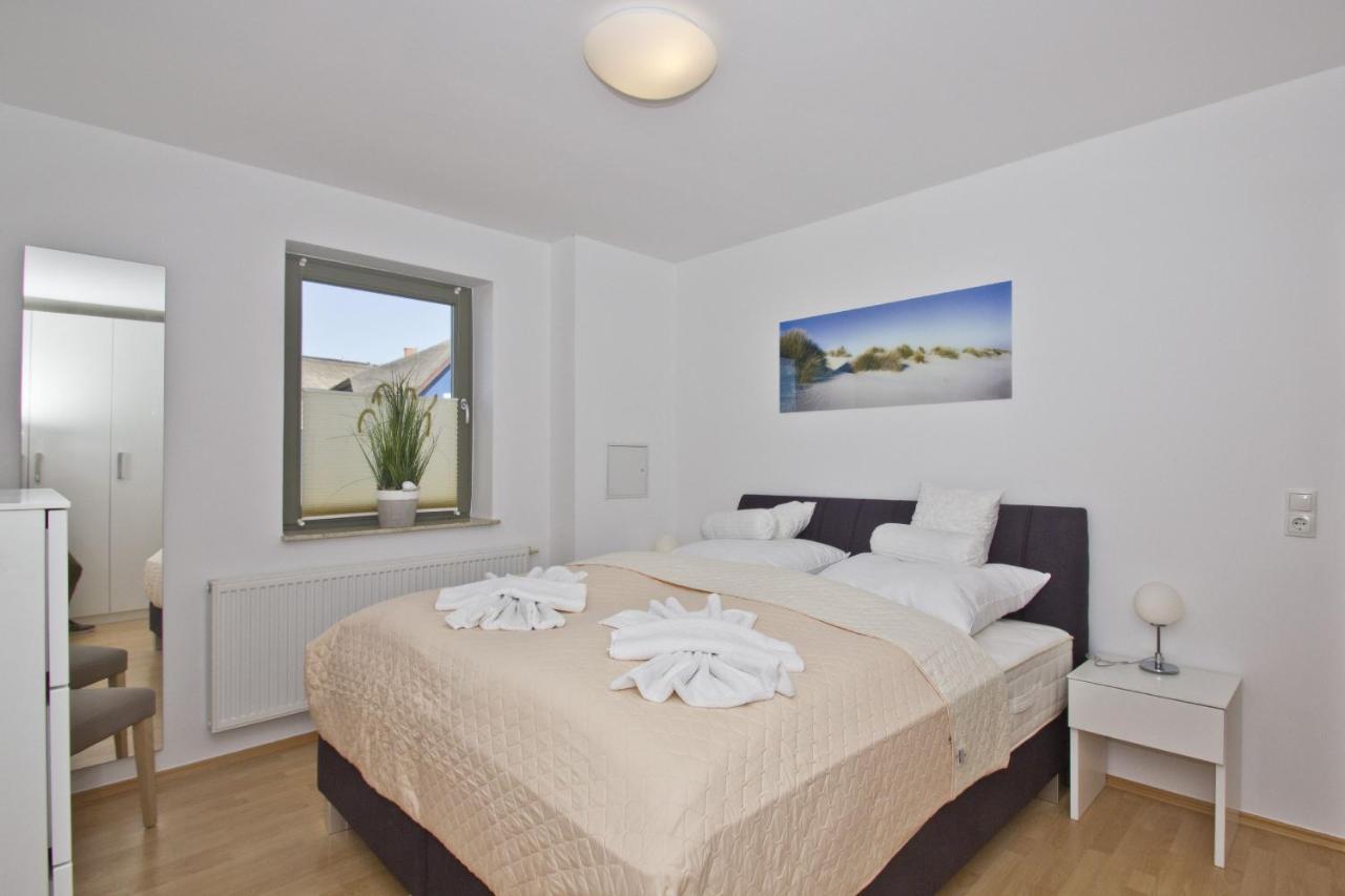 Ferienhaus Distelfink FeWo 01 Balkon, Meerblick Groß Zicker Exterior foto